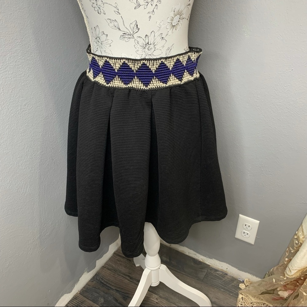 Alya Black Skirt Pleated Short Skirt Size Large